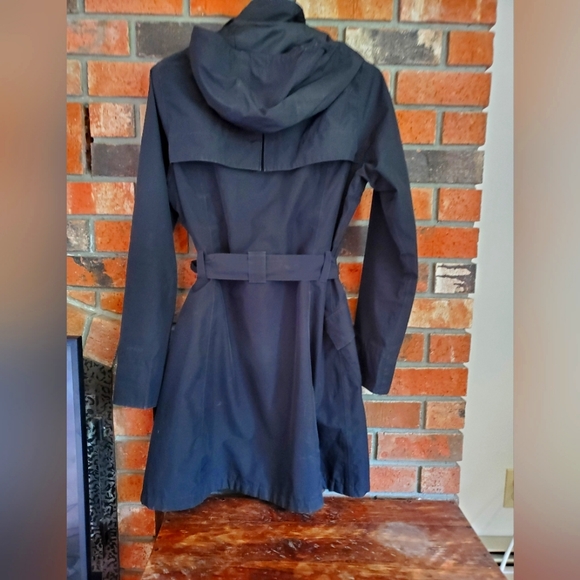 North face waterproof black trenchcoat - Picture 2 of 4